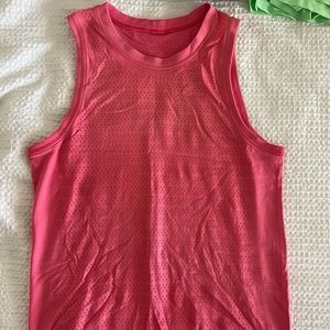 Lululemon tank top size 4